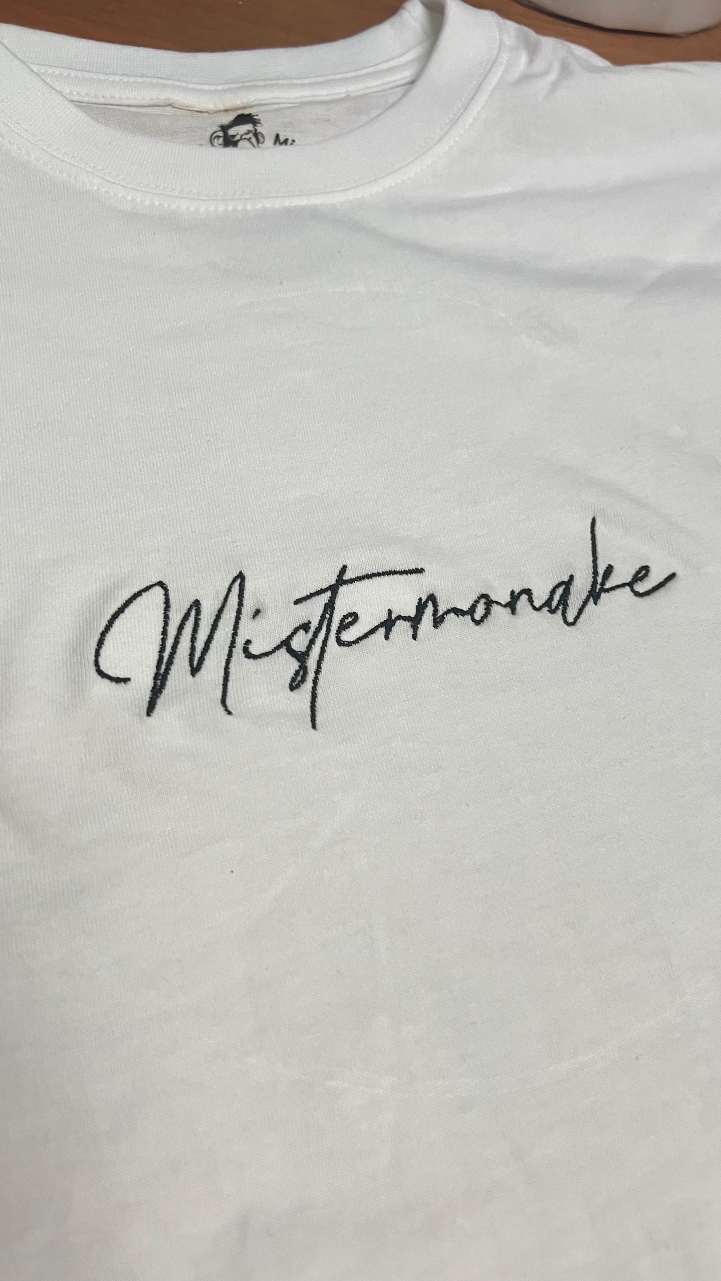 Camiseta blanca "Firma MisterMonake"